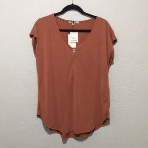 Short sleeve mauve blouse